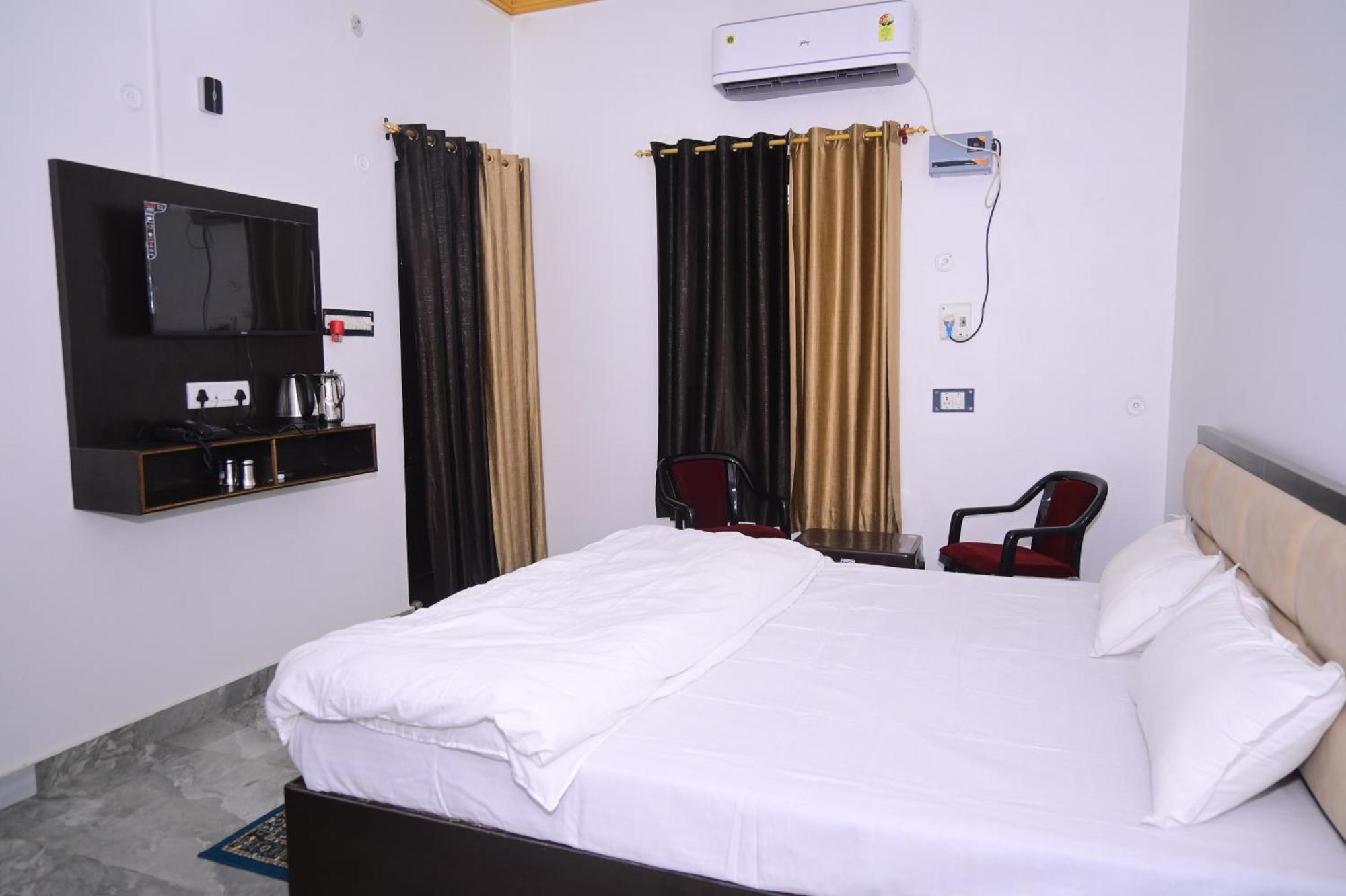 Shri Narayanam Guest House And Home Stay Ayodhya Экстерьер фото